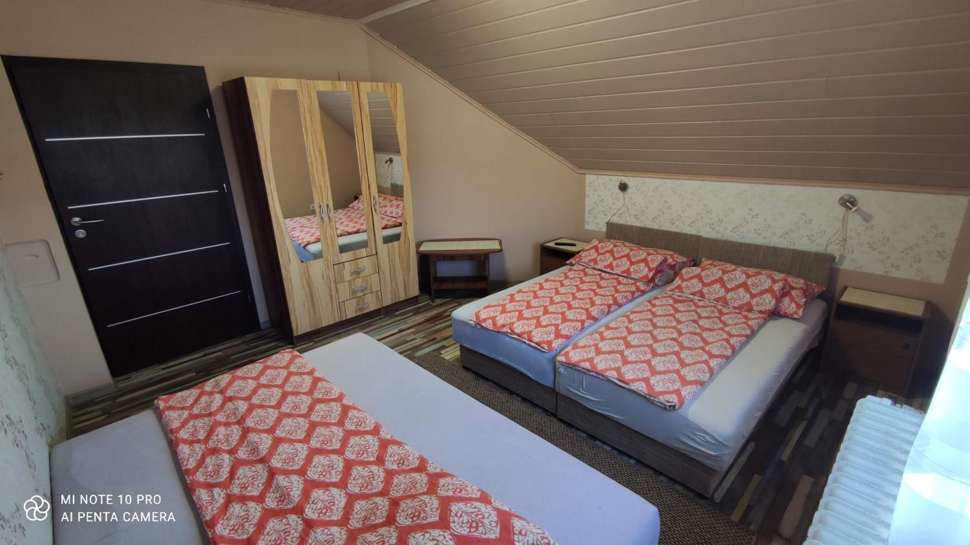Apartman Aniko Vendeghaz ฮอร์กานี ภายนอก รูปภาพ