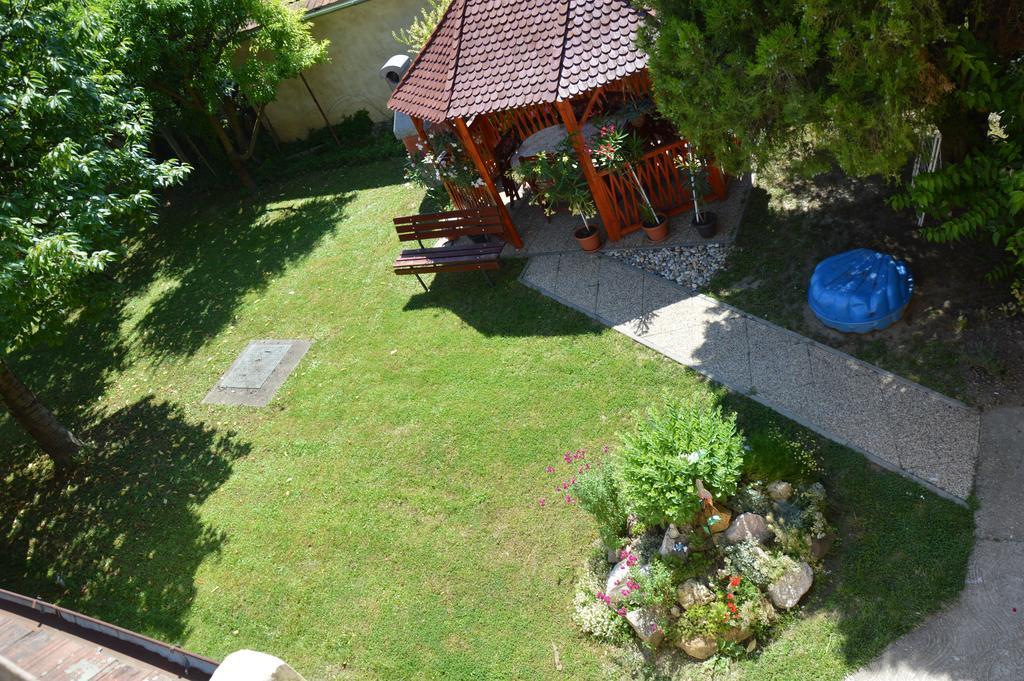 Apartman Aniko Vendeghaz ฮอร์กานี ภายนอก รูปภาพ